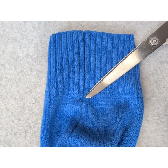 Penguin By Munsingwear Sweater Large Blue 100% Lambswool Crew Neck Preppy Casual - Picture 10 of 11